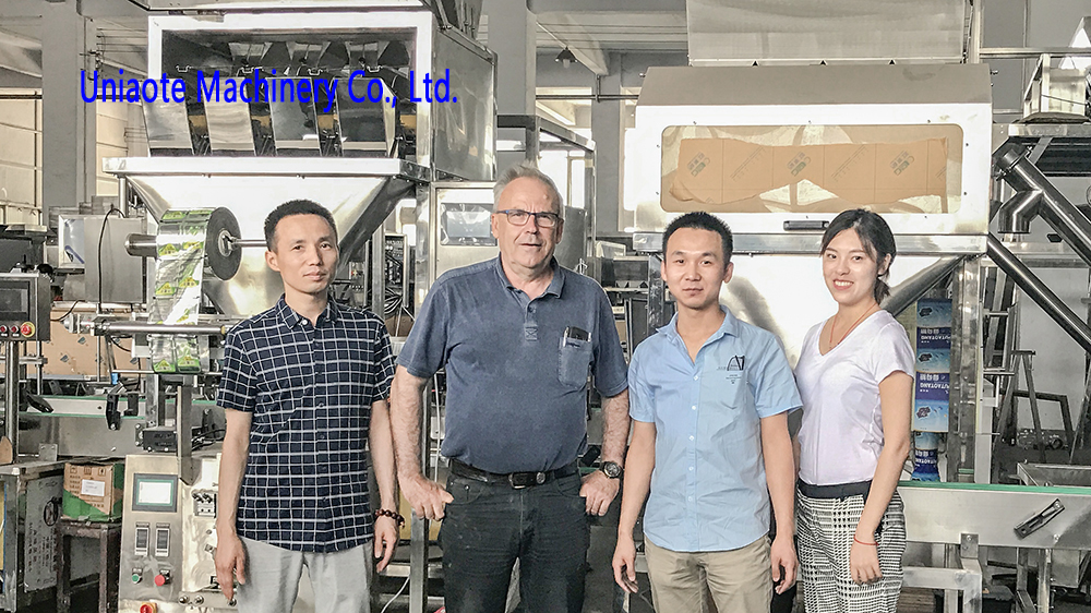 Swedish Customer Mr. Holt Visited Our Company